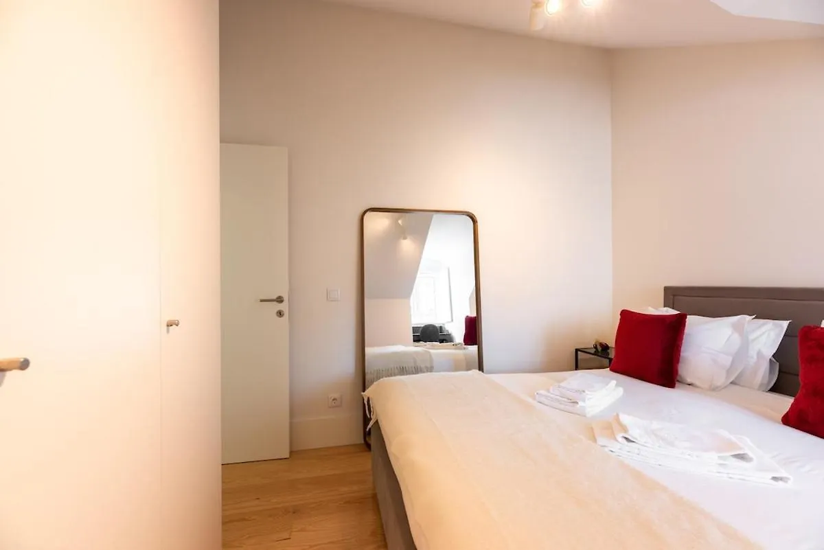 Apartment Eduardo VII Park Amazing Apt With Green Terrace Lisbon